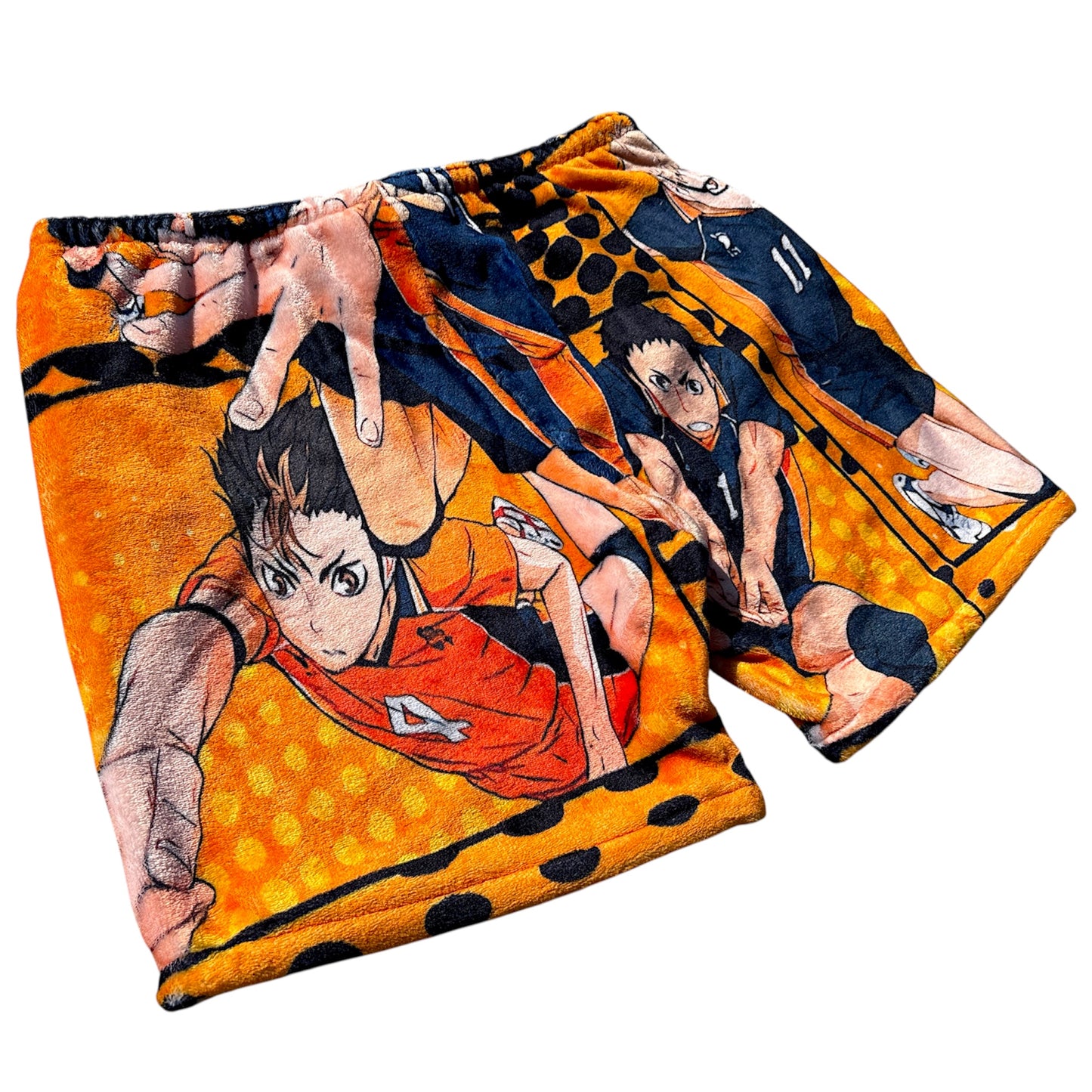 ON THE COURT SHORTS - L/XL