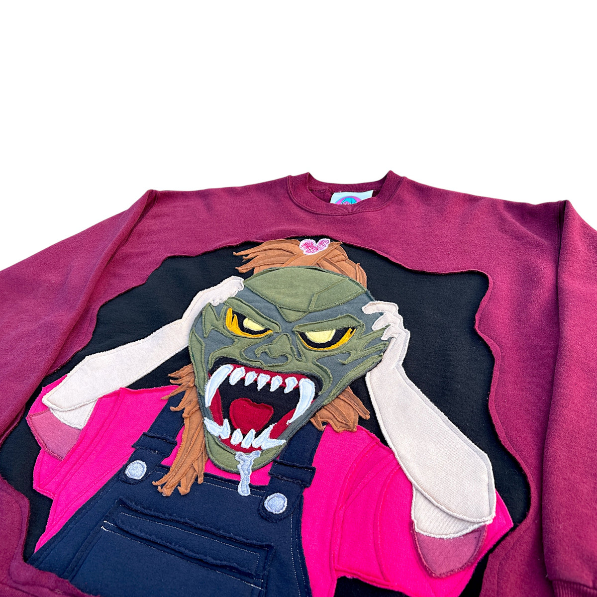HAUNTED MASK CREWNECK - L