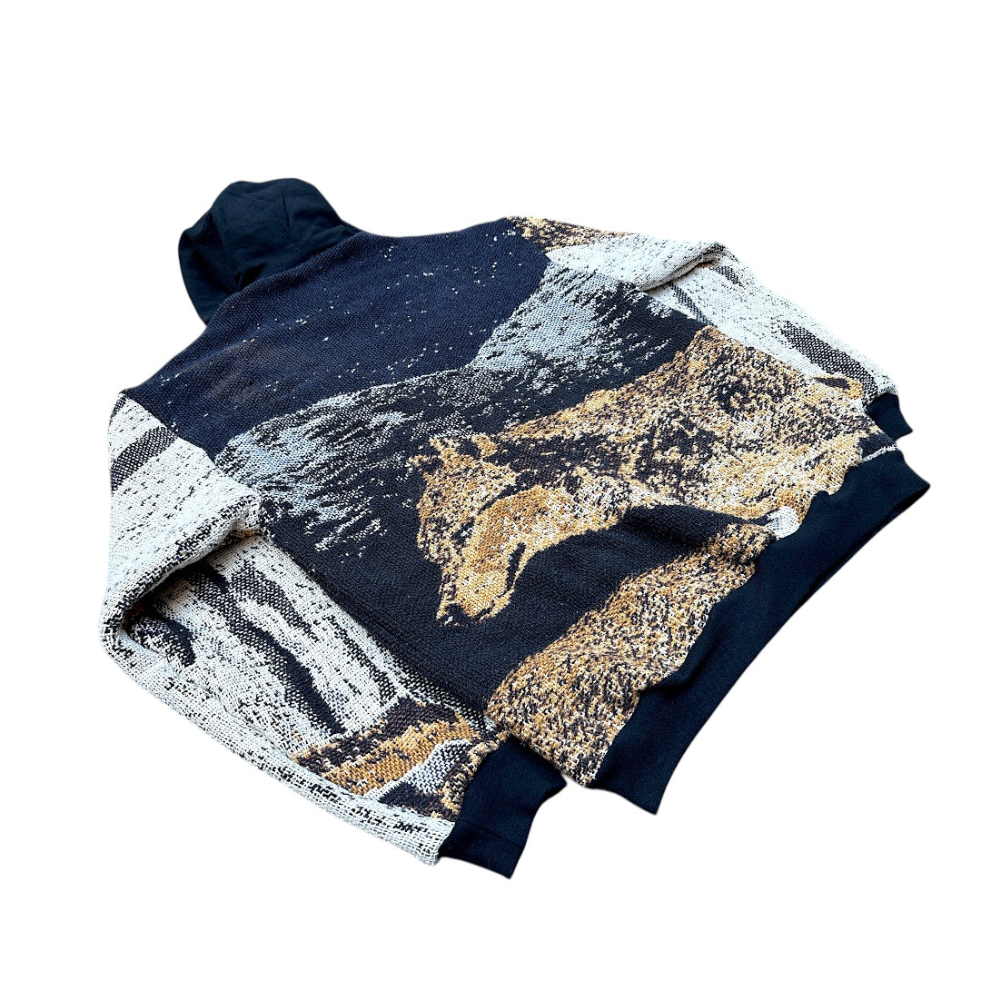 WOLFS IN THE NIGHT HOODIE - M