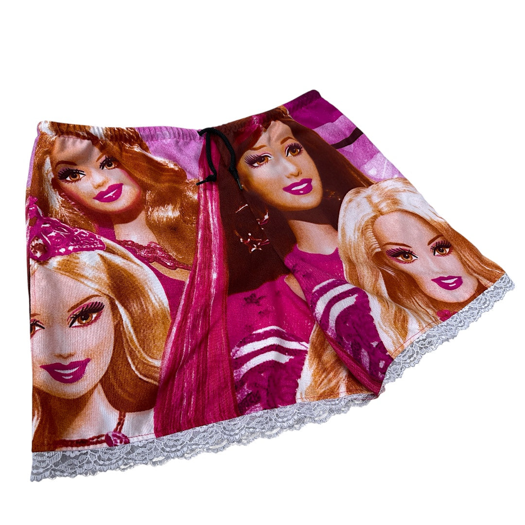 DOLL FACE SHORTS